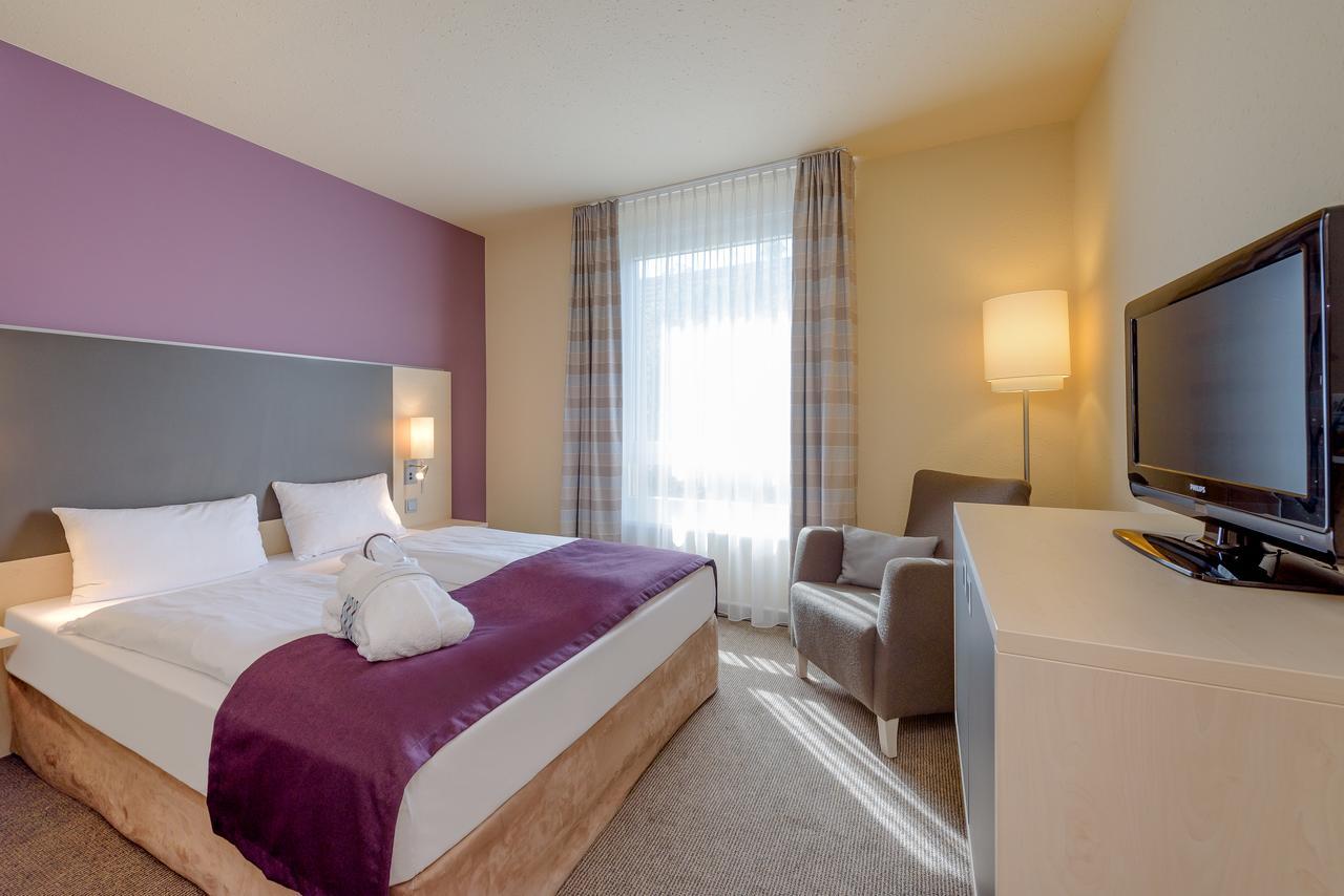 Junior Queen Suite,1716970114:JPEG